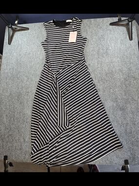 NWT Avec Les Filles Asymmetrical Midi Dress Womens M Black White Striped